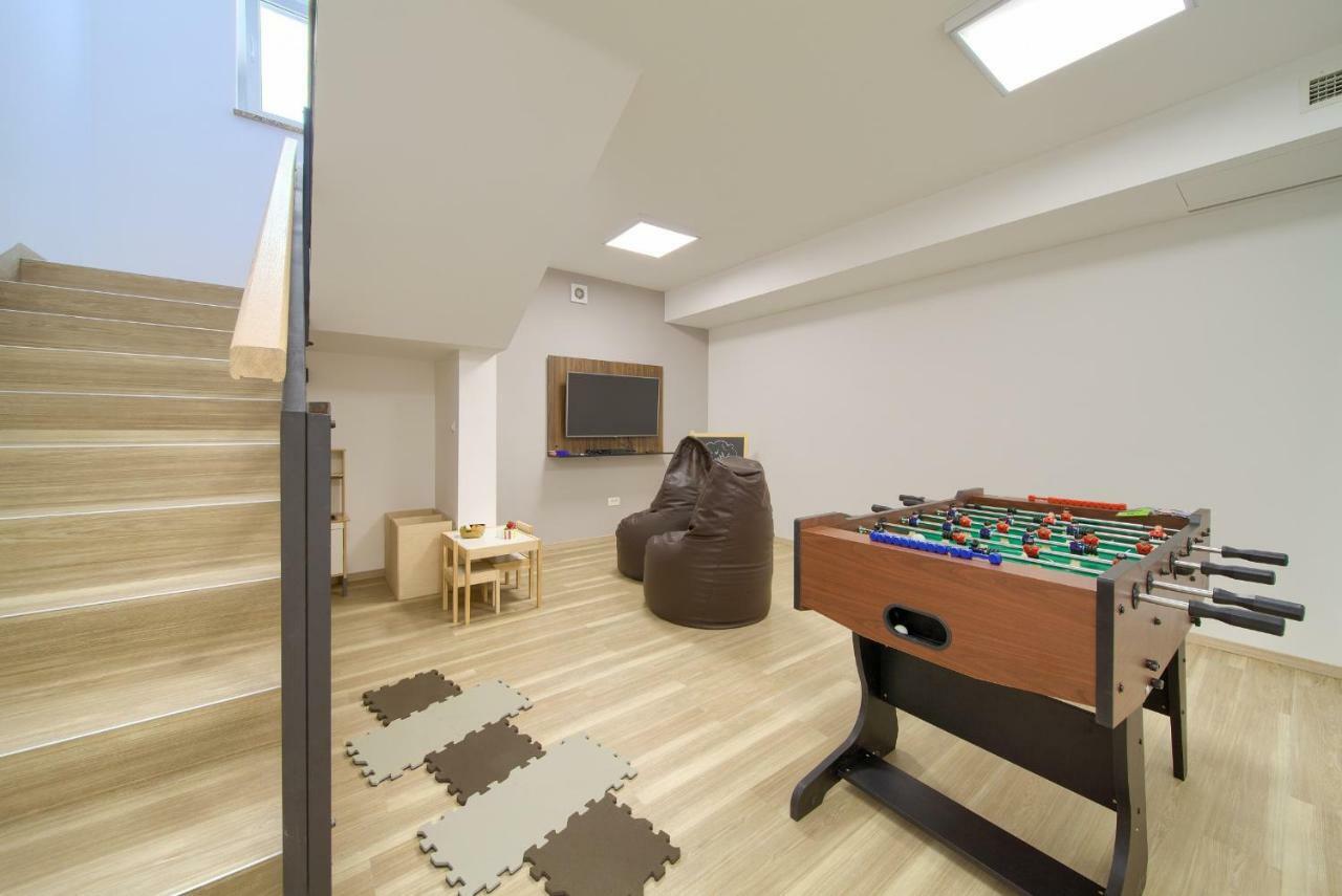 Holiday Home Elegant Vrh  Екстериор снимка