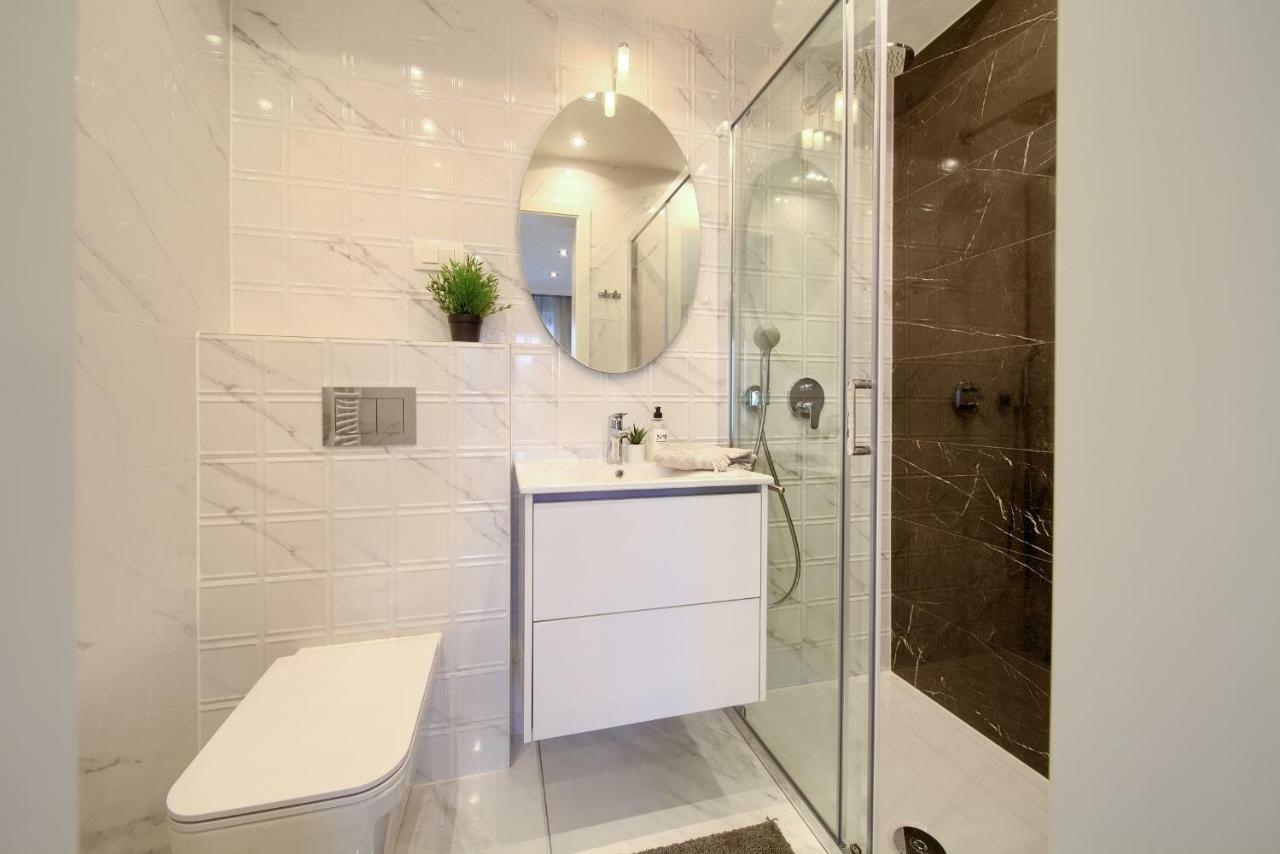 Holiday Home Elegant Vrh  Екстериор снимка