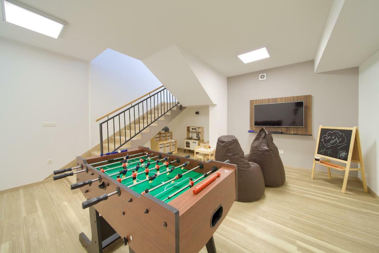 Holiday Home Elegant Vrh  Екстериор снимка